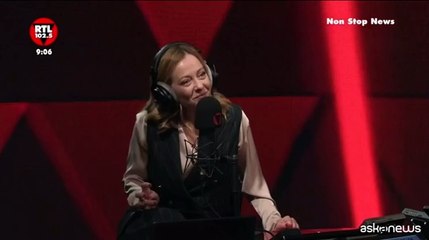 Meloni: questioni personali senza piet?, elmetto in testa si combatte