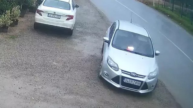 Çakar takarak kendilerine polis süsü veren şüpheliler yakalandı