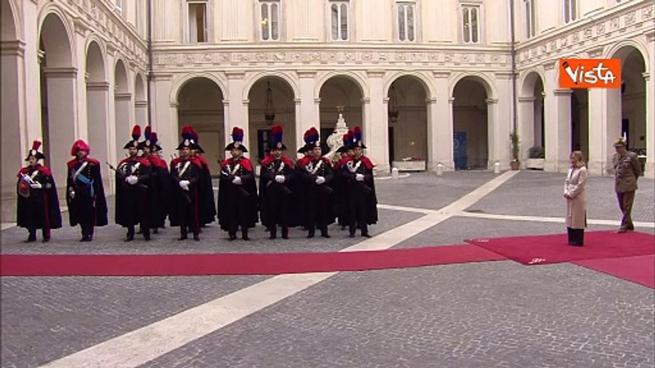 Meloni accoglie Metsola a Palazzo Chigi