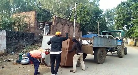 अवैध तरीके से मीट बेचने वाली दुकानों पर की कार्रवाई