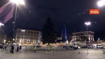 Prove d'accensione per l'albero di Natale di Piazza del Popolo, a Roma. Ecco come sar? illuminato