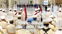 Putin visita Emirados Árabes Unidos e Arábia Saudita, países que não têm obrigação de detê-lo