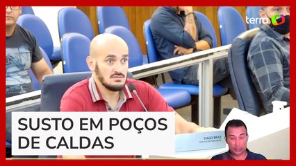 Deslizamento de pedra assusta vereadores, provoca correria e interrompe sessão em MG