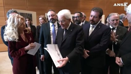 Mattarella visita la mostra fotografica "Gli scatti che fanno la storia"