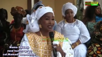 Mama Diabaté rend hommage au colonel Mamadi Doumbouya