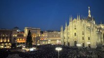 Milano, l'accensione dell'albero di Natale in piazza Duomo