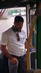 "Hulk" é flagrado nas ruas antes de decisão contra o Bahia e vídeo viraliza