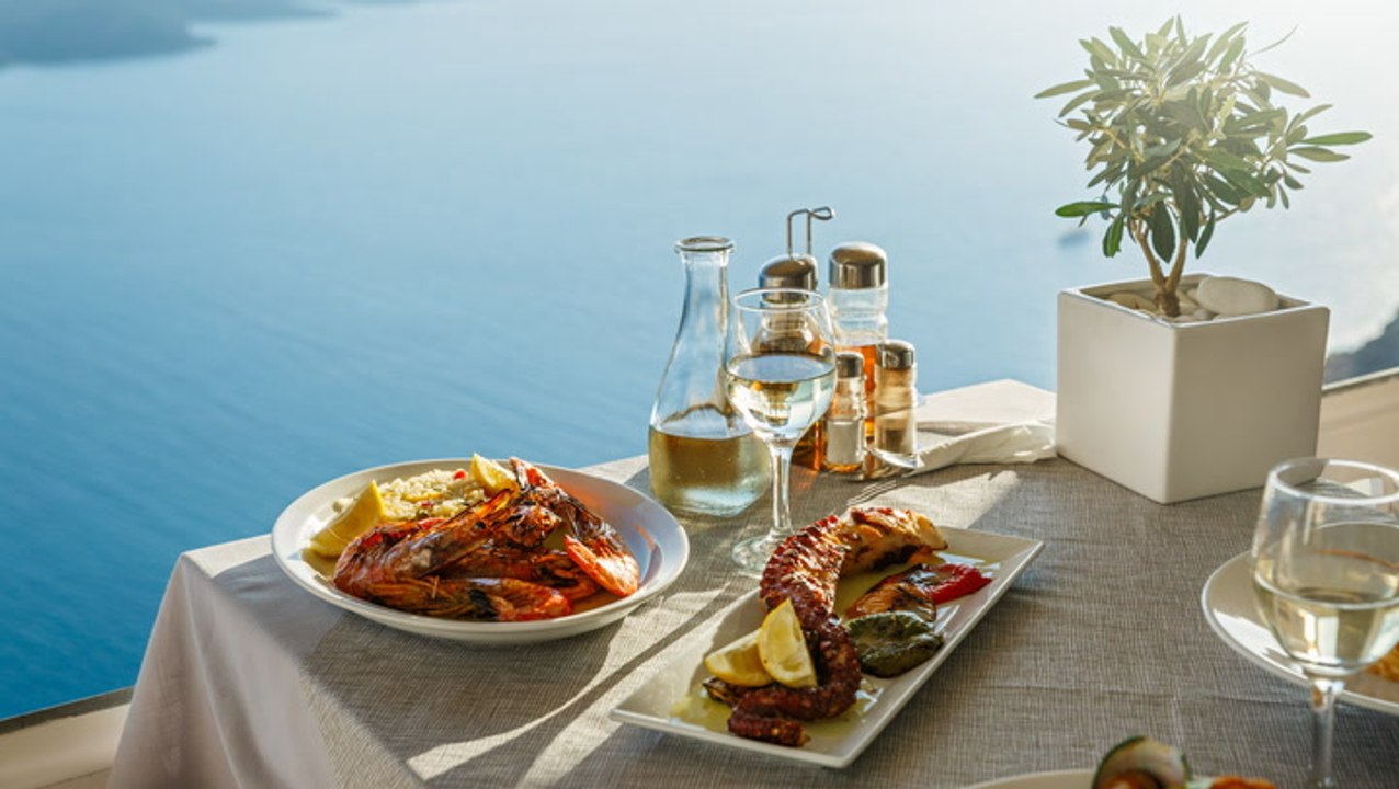 From the 'No Menu' Menu to Better Kids Meals, These Are the Food-Related Travel Trends You Can Expect to See Everywhere in 2024