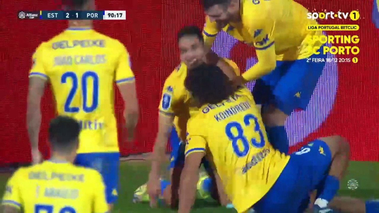 Magnifique but de Rafik Guitane face à Porto