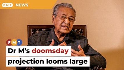 Umno leaders, analysts agree with Dr M’s doomsday projection