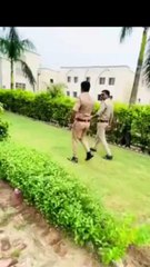 पुलिसकर्मियों को रील बनाने का चढ़ा खुमार, वर्दी में रील बनाकर किया वायरल