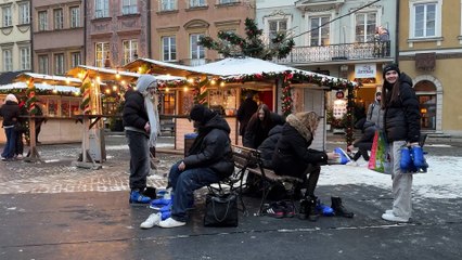 Otwarcie lodowiska na warszawskiej starówce