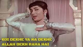 Koi Dekhe Ya Na Dekhe Allah Dekh Raha Hai - Lata Mangeshkar Classic Hit | Mere Mehboob