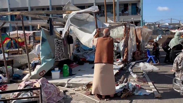 الجزيرة ترصد حركة النزوح من مدرستين في منطقة بني سهيلا شرق خان يونس