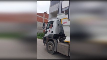 Bu sokak sakinleri her gün bu korkuyu yaşıyor