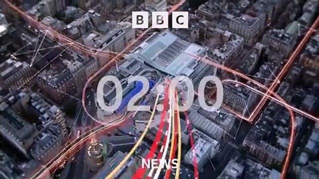 Se pensant hors antenne, une présentatrice de la chaîne britannique BBC fait un doigt d’honneur en direct à la télévision - Elle s'explique - Regardez