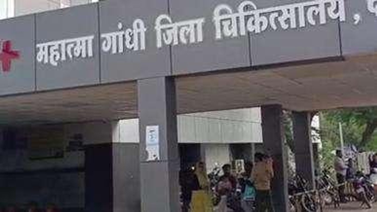 देवास: खटांबा के समीप बाइको की टक्कर में चार लोग हुए घायल पहुंचाया अस्पताल