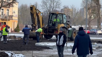 Przy Piekarskiej powstaje skwer...z historyczną niespodzianką