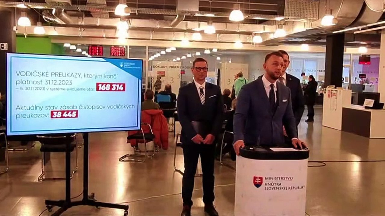 ZÁZNAM: MV eviduje vyše 168.000 ružových vodičákov, ktorým skončí na konci roka platnosť