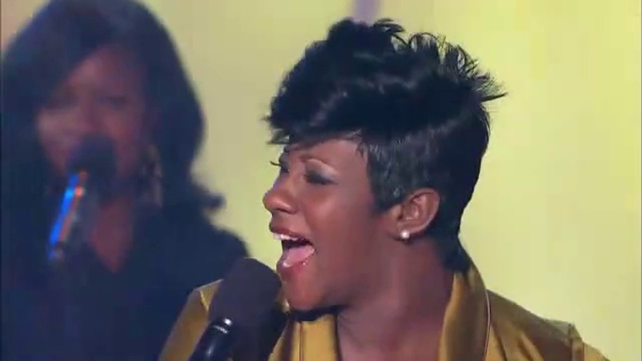 Le'Andria Johnson - Sooner Or Later - Live BET Sunday Best Season 5 - 2012