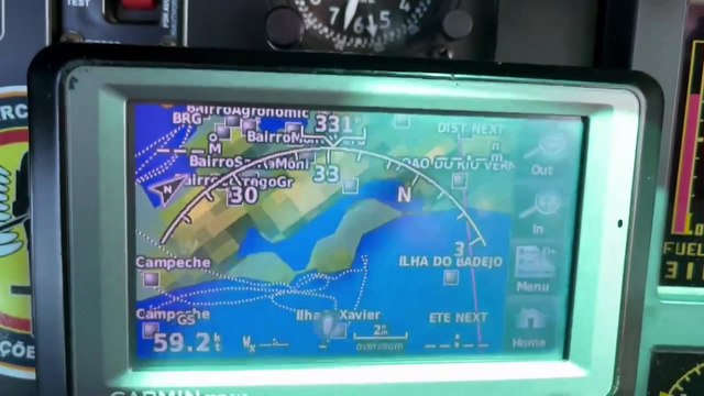 Buscas por poeta desaparecido em Florianópolis mobilizam aeronave e pescadores
