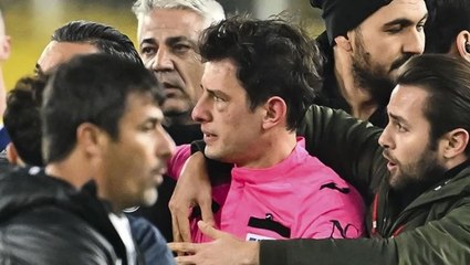 Hentbol Federasyonu'ndan Hakem Meler'e destek: Maçlar 10 dakika geç başlayacak