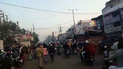 30 पार्किंग में वाहन, ट्रैफिक इंतजाम में बीस हजार लोग