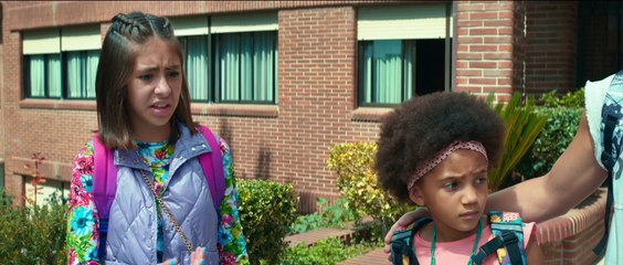 La familia Benetón - Teaser tráiler oficial