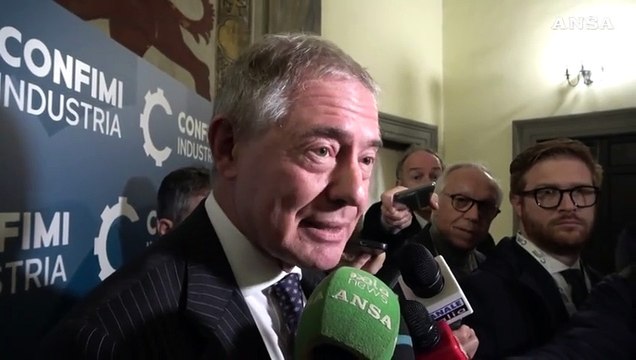 Ilva, Urso: C'e' un piano siderurgico, azionisti facciano la loro parte