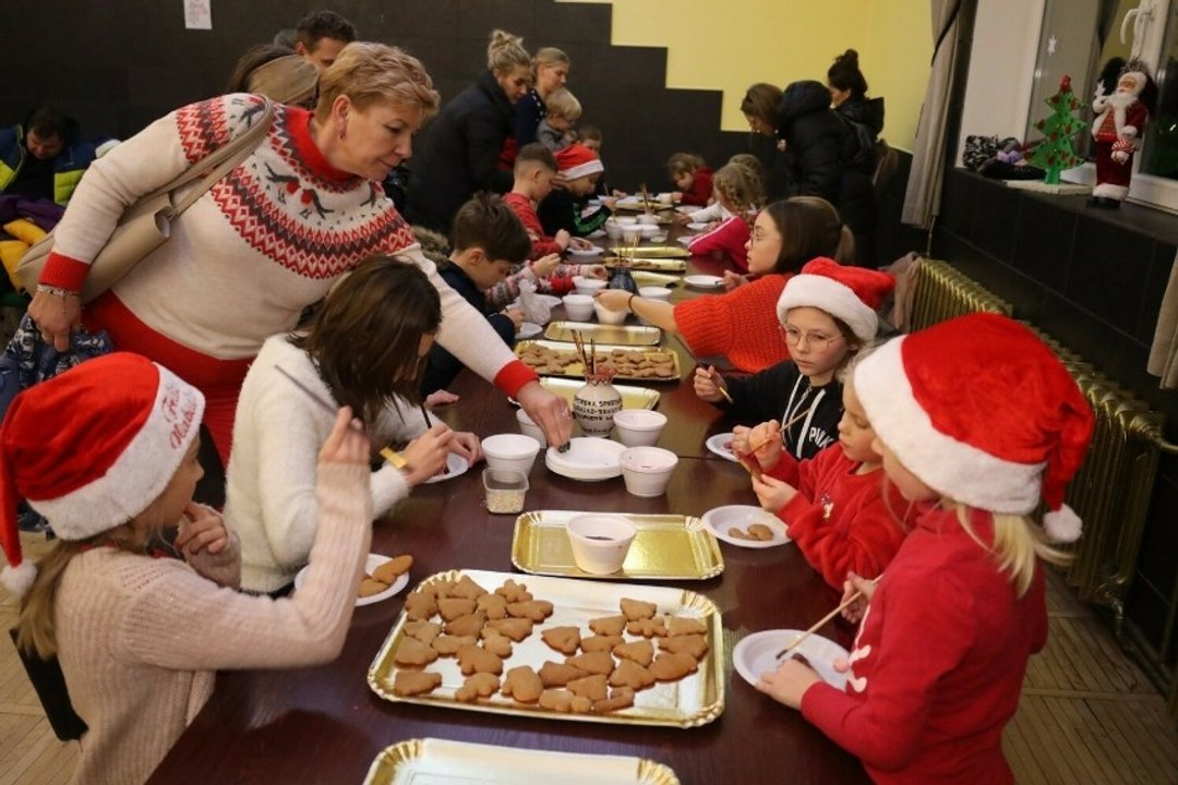 Mikołajkowe warsztaty i kiermasz w Domu Kultury w Chmielnie