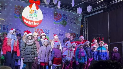 Rodzinne Mikołajki na lodowisku z mocą atrakcji