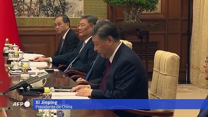 La UE insta a China a abordar sus "diferencias" en una cumbre en Pekín