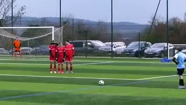 U18 /// LE JOLI COUP FRANC DE LOIC FOURNEY A E.F. VILLAGES (02/12)