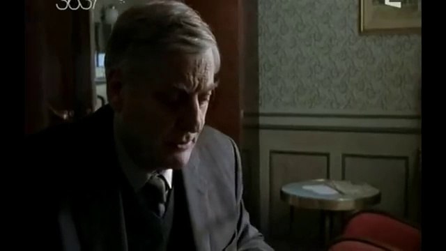 Les enquêtes du commissaire Maigret ''MAIGRET en MEUBLE''