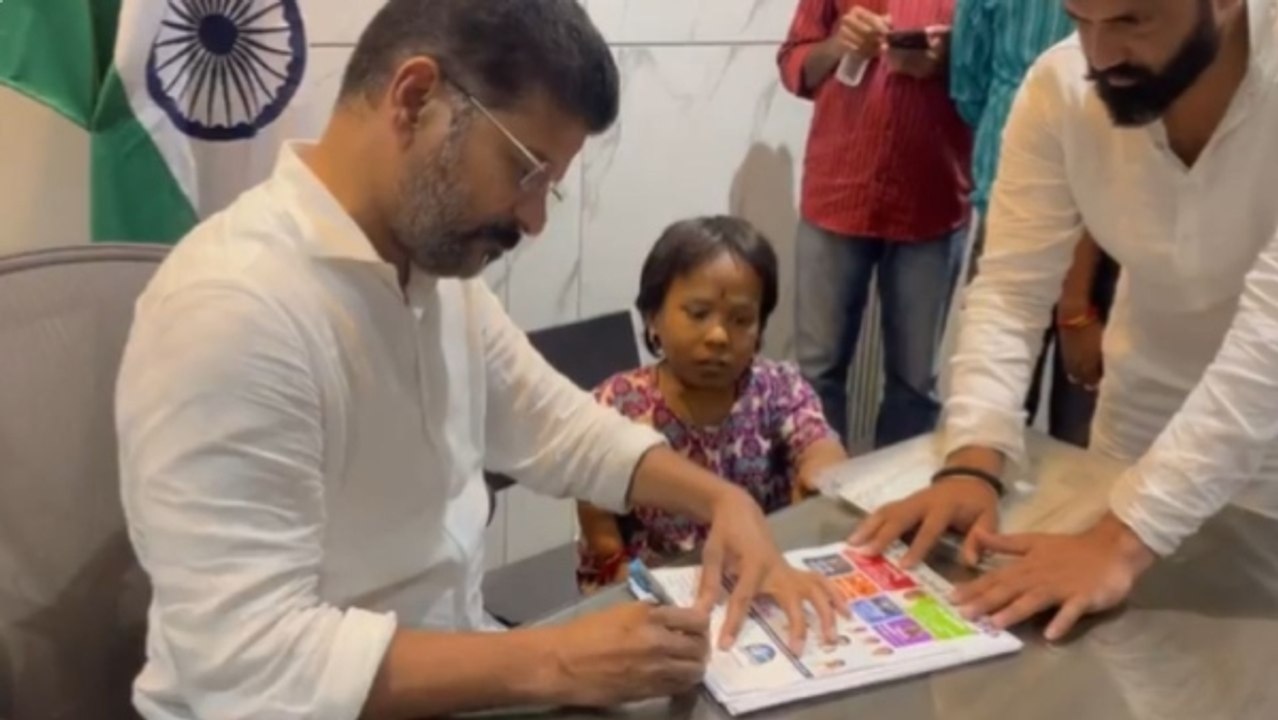रेवंत रेड्डी ने निभाया दिव्यांग महिला से किया वादा, मुख्यमंत्री बनते ही दी नौकरी