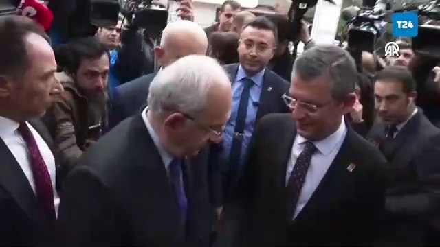 CHP Genel Başkanı Özel, Kemal Kılıçdaroğlu'nu ziyaret etti