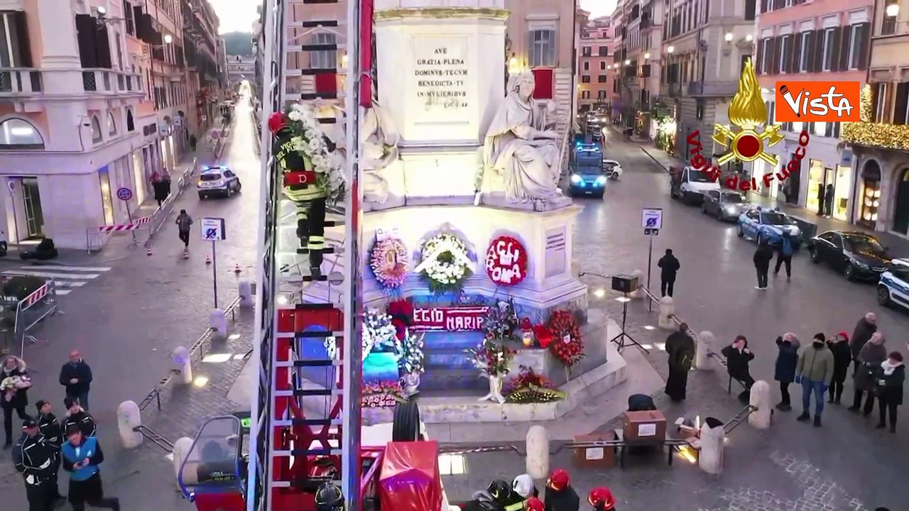 Immacolata concezione, i Vigili del Fuoco depongono corona di fiori a Piazza di Spagna