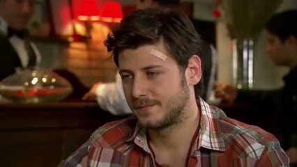 Elçin ile Ceyhun Kafede Takılıyor | Pis Yedili Özel Sahne