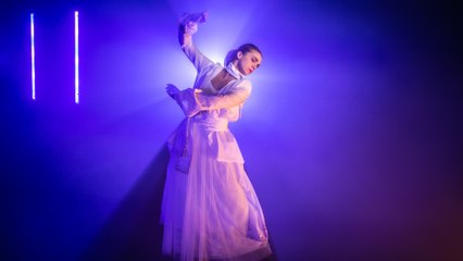 Voici le titre paraphrasé :"Plongez dans les profondeurs de la mémoire avec Memoriam, un spectacle captivant (PHOTOS)