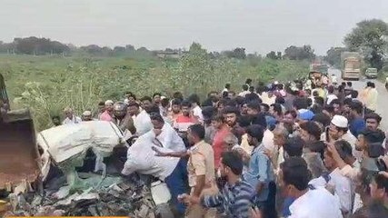 సత్యసాయి జిల్లా: ఘోర రోడ్డు ప్రమాదం... వ్యక్తి స్పాట్ డెడ్