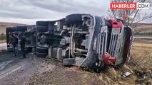 Çorum-Alaca Karayolu'nda Trafik Kazası: 3 Şerit Ulaşıma Kapandı