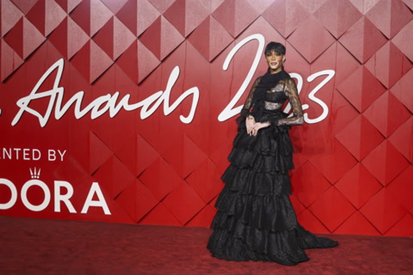 ⁣WATCH: In My Feed - Best Celebrity Looks At The 2023 British Fashion Awards