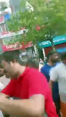 வெள்ளம் பாதித்த பகுதிகளை பார்வையிட சென்ற எம்எல்ஏவை விரட்டியடித்த வேளச்சேரி மக்கள்