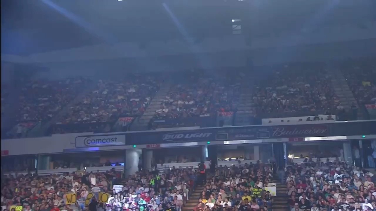 RANDY ORTON ENTRANCE - THE BASH 2009 VS TRIPLE H