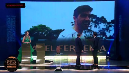 Troféu Mesa Redonda: Abel é destaque novamente pelo Verdão