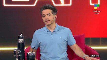 Nicole Neumann embarazada y furiosa