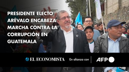 Presidente electo Arévalo encabeza marcha contra la corrupción en Guatemala