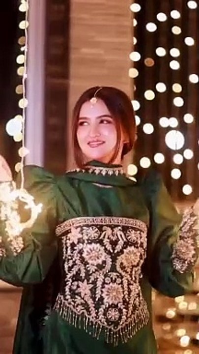 Hira Faisal on iqreeb dholki #hirafaisal #iqrakanwal #sistrology #rabiafaisal #fatimafaisal