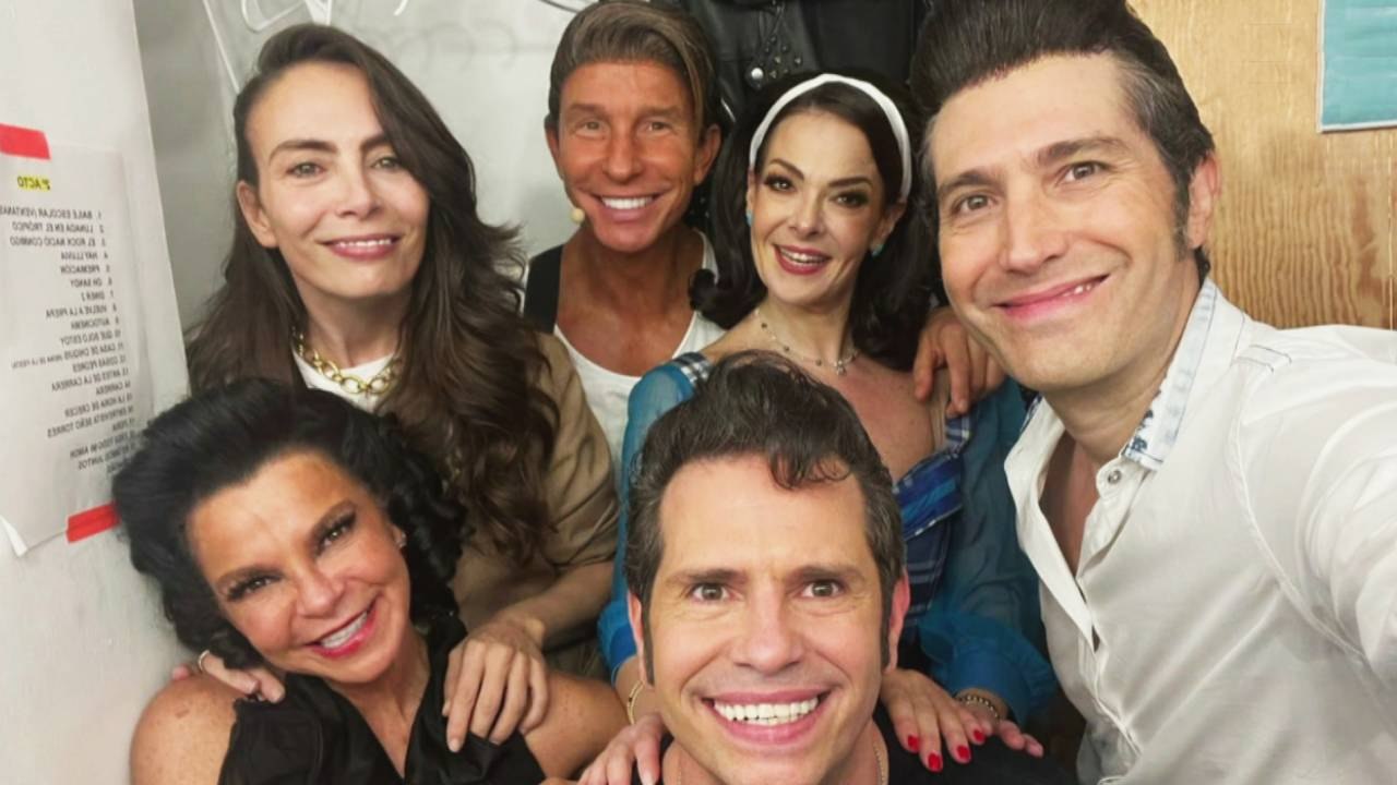 Timbiriche vive emotivo reencuentro con Sasha Sokol en el musical ‘Vaselina’