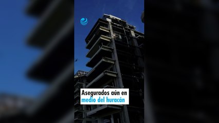 Asegurados aún en medio del huracán